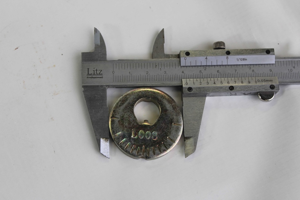 [ROZNRECM-2210047B] Arandela de perno para bandeja superior