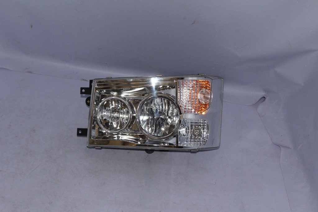 Farol delantero izquierdo