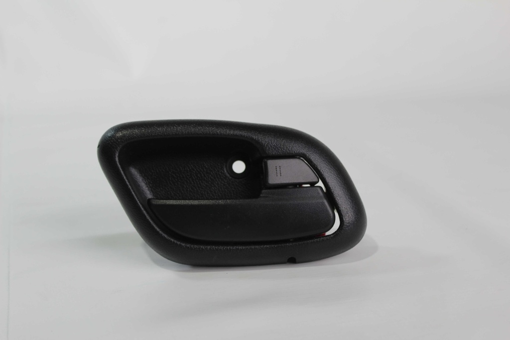 Jalador interno de puerta delantera RH (Negro)