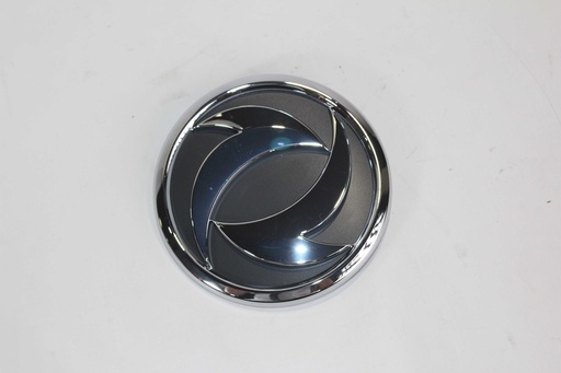 Emblema delantero y trasero