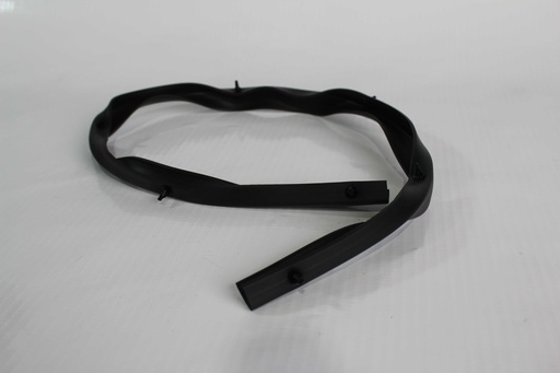Goma frontal de capot