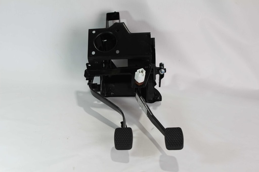 Pedal de embrague y Freno